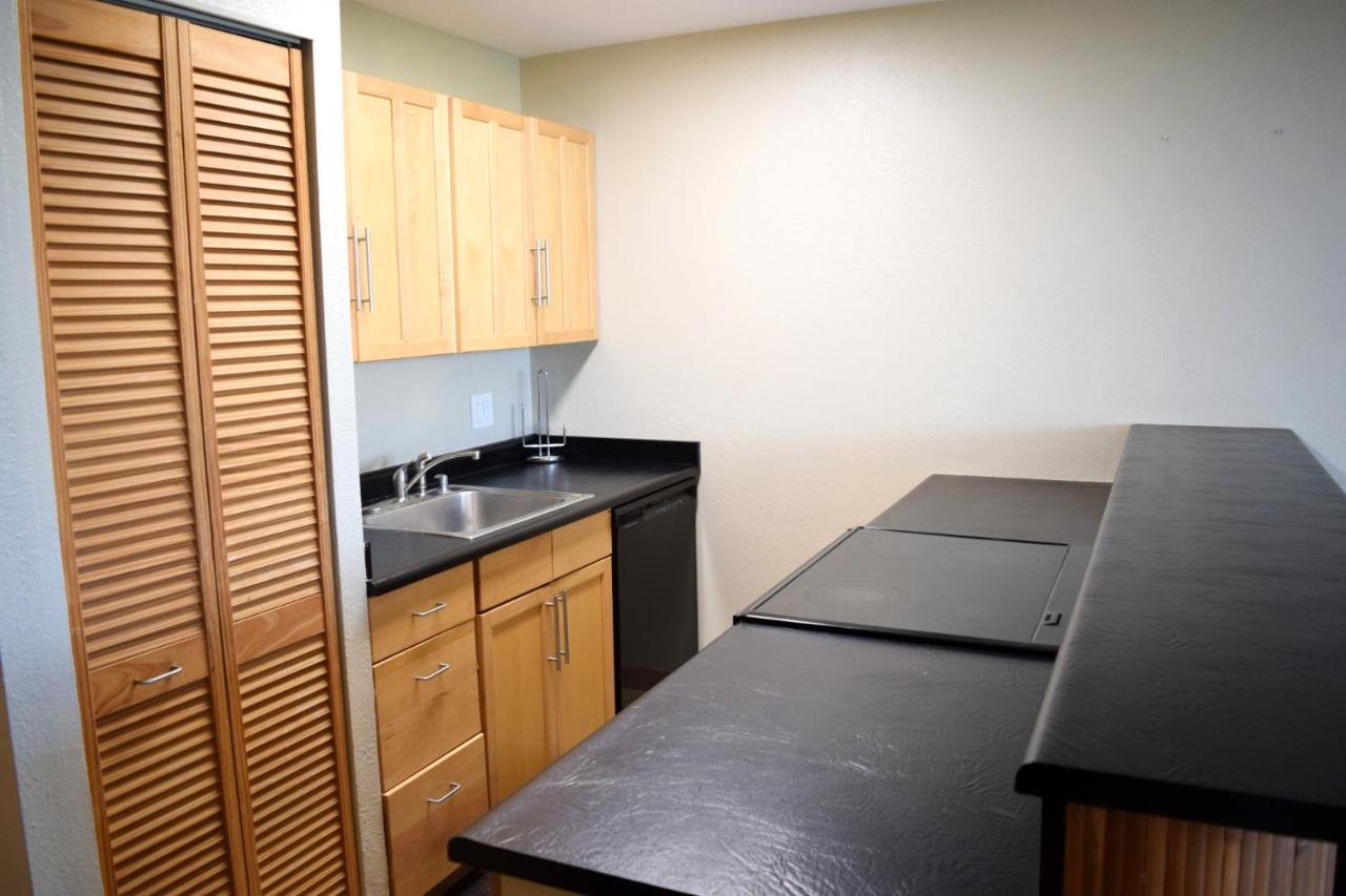 Beautiful Private Condo Walking Distance To Beach Mv2321 Kihei Dış mekan fotoğraf